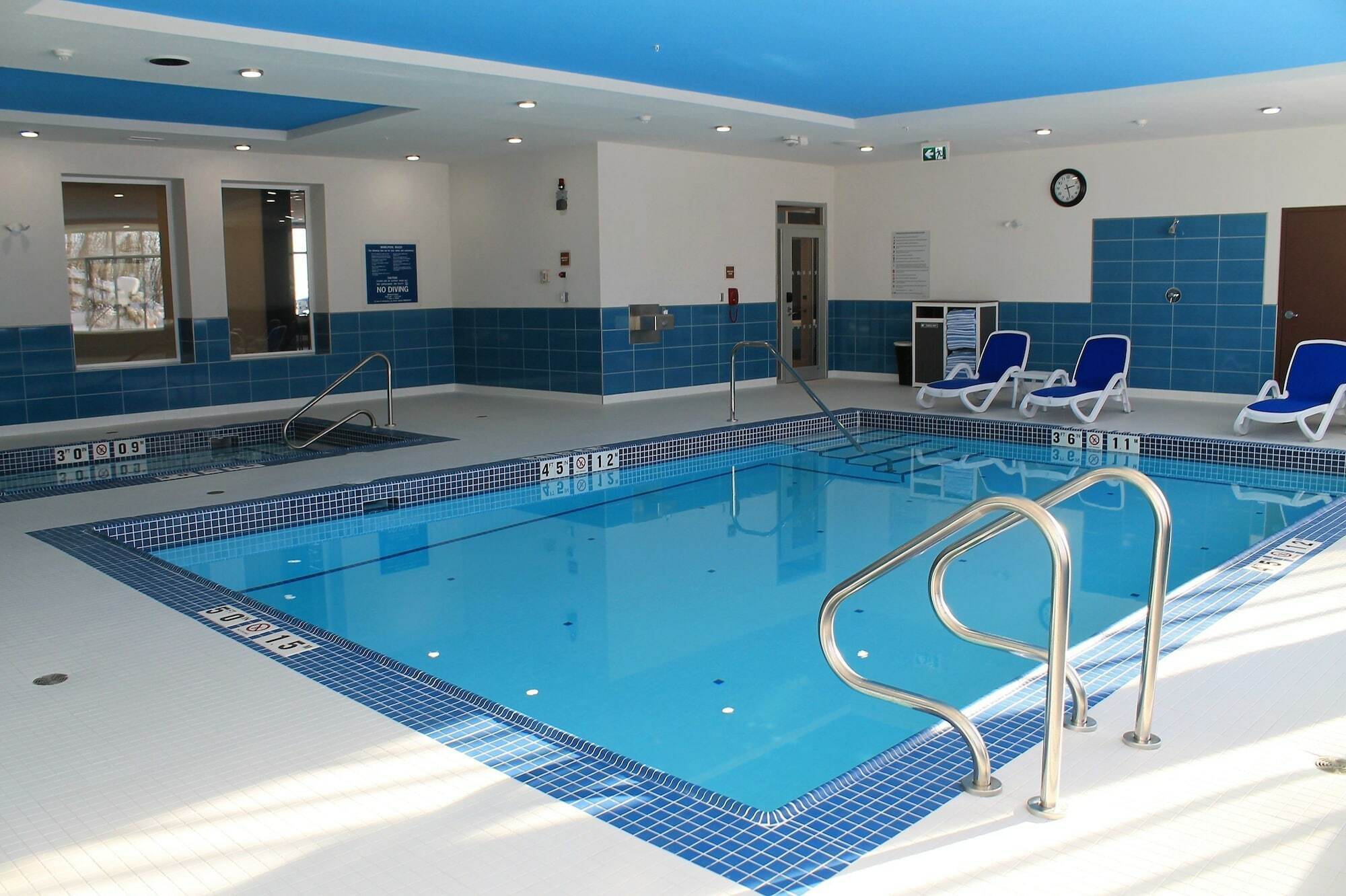 Four Points By Sheraton Grande Prairie Εξωτερικό φωτογραφία